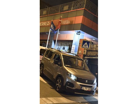 Sahibinden Peugeot Rifter 1.5 BlueHDI GT 2022 Model  62.000 km Gri (Gümüş)