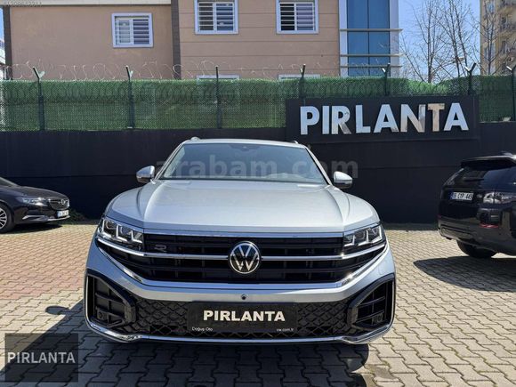 2025 TOUAREG 3.0 TDI 286HP RLINE HATASIZ TAM DOLU DOĞUŞ ÇIKIŞLI
