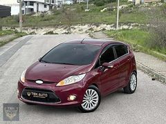 2009 MODEL FORD FİESTA 1.4 TİTANYUM KUSURSUZ TEMİZLİKTE