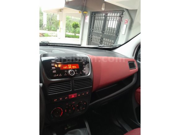Sahibinden Fiat Doblo Combi 1.3 Multijet Elegance 2011 Model
