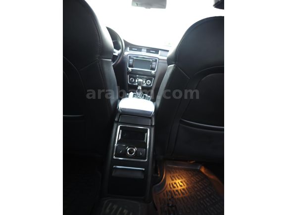 Sahibinden Skoda SuperB 2.0 TDI Elegance 2013 Model