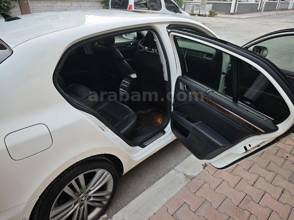 Sahibinden Skoda SuperB 2.0 TDI Elegance 2013 Model