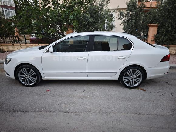 Sahibinden Skoda SuperB 2.0 TDI Elegance 2013 Model