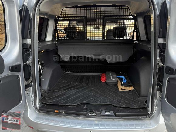 HATASIZ TRAMERSİZ 2021M 72.000KM EXPRES 1.5 BLUEDCI