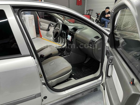 Sahibinden Opel Astra 1.7 DTi 2000 Model 