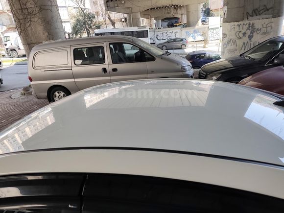 Sahibinden Hyundai Accent Blue 1.6 CRDI Mode Plus 2015 Model  143.000 km Beyaz