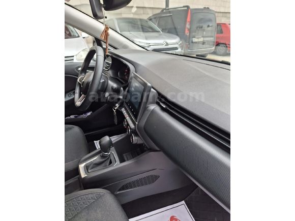 Sahibinden Renault Clio 1.0 TCe Touch 2023 Model