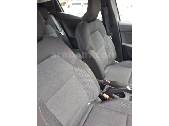 Sahibinden Renault Clio 1.0 TCe Touch 2023 Model