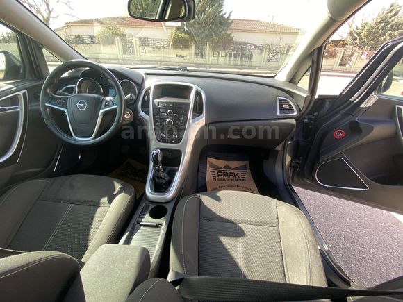 Sıkıntısız Opel Astra 1.6 Sport 2010 Model