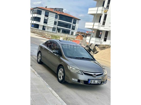 Sahibinden Honda Civic 1.6i VTEC Elegance 2009 Model 