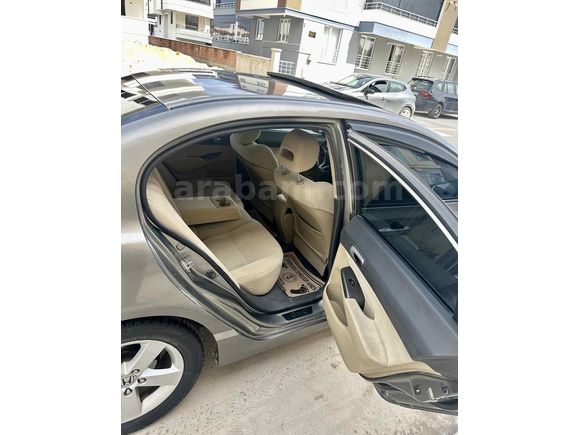 Sahibinden Honda Civic 1.6i VTEC Elegance 2009 Model 