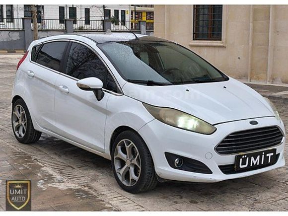 ÜMİT AUTO/2013/FORD/FİESTA/TREND/218.000KM/