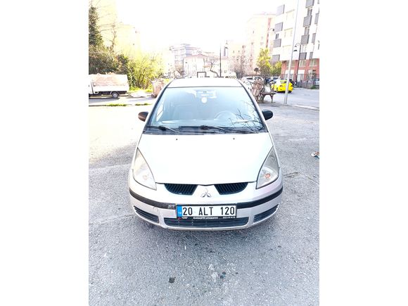 Mitsubishi Colt 1.5di-d Düşük KM Servis Bakımlı Açıklamayı Okuyunuz