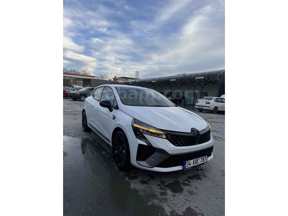 Sahibinden Renault Clio 1.0 TCe Techno Esprit Alpine 2025 Model  1.100 km Beyaz