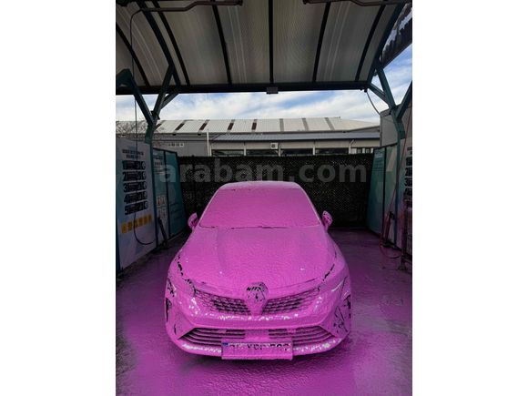 Sahibinden Renault Clio 1.0 TCe Techno Esprit Alpine 2025 Model  1.100 km Beyaz