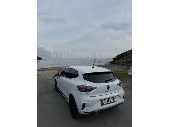 Sahibinden Renault Clio 1.0 TCe Techno Esprit Alpine 2025 Model  1.100 km Beyaz