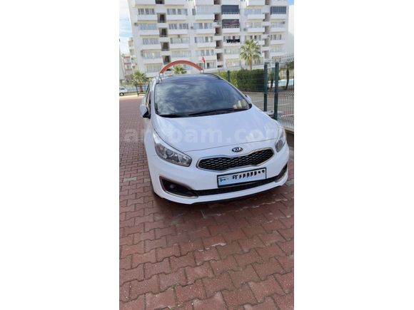 Sahibinden Kia Ceed 1.6 CRDi Premium SW 2017 Model 