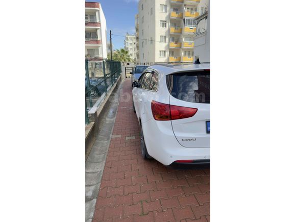 Sahibinden Kia Ceed 1.6 CRDi Premium SW 2017 Model 