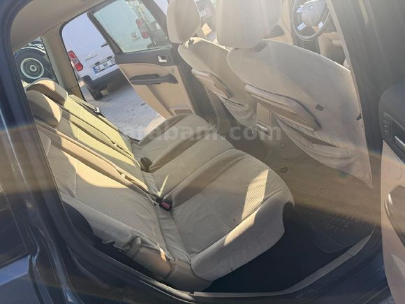 Sahibinden Ford C-Max 1.6 TDCi Ghia 2006 Model  295.000 km Füme