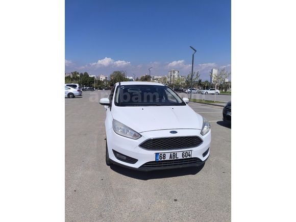 Sahibinden Ford Focus 1.6 TDCi Trend X 2015 Model değişen yok boya yok star stop düğmesi var ekran var