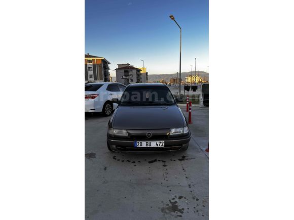  Opel Astra 1.6 GLS 1998 Model 