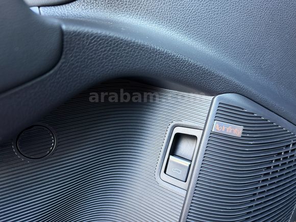 AKTİF den 2024 BYD SEAL U DM-İ 1.5 PHEV DESİGN SADECE 30.000KMDE