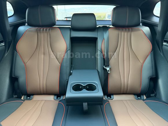 AKTİF den 2024 BYD SEAL U DM-İ 1.5 PHEV DESİGN SADECE 30.000KMDE