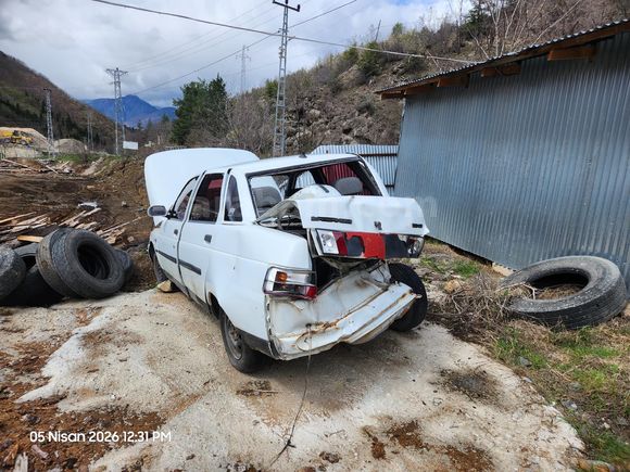 Sahibinden Lada Vega  hasarlı