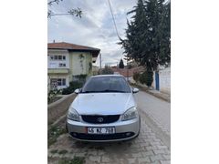 Temiz masrafsız uygun aile aracı