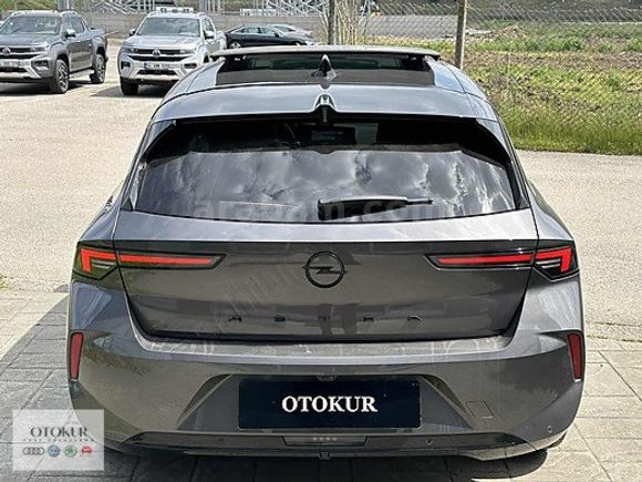 2025 OPEL ASTRA 1.2 TURBO GS 130 HP HATASIZ 9 BİN KM
