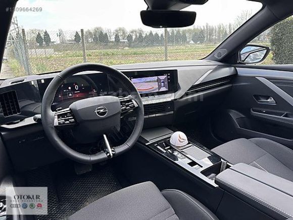 2025 OPEL ASTRA 1.2 TURBO GS 130 HP HATASIZ 9 BİN KM