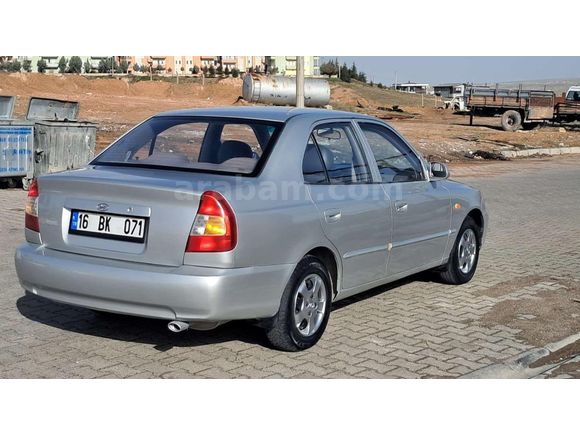 Sahibinden Hyundai Accent 1.3 Milenyum kasa  2001 Model