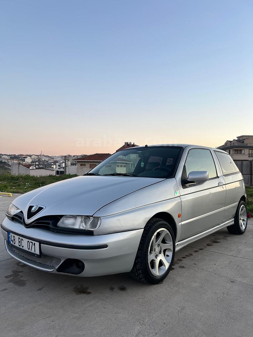 Sahibinden Alfa Romeo 145 1.6 TS Sportivo 2000 Model Balıkesir 264.348 km Gri (Gümüş) 2