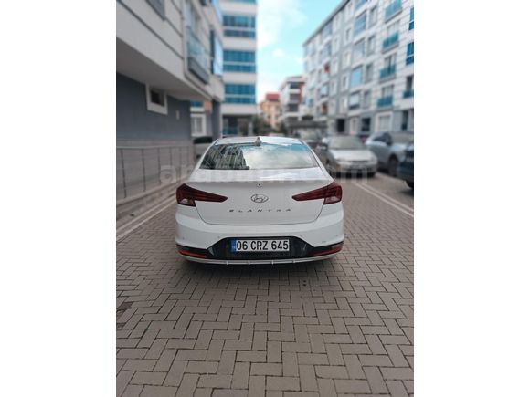 Sahibinden Hyundai Elantra 1.6 MPI Style Plus 2019 Model