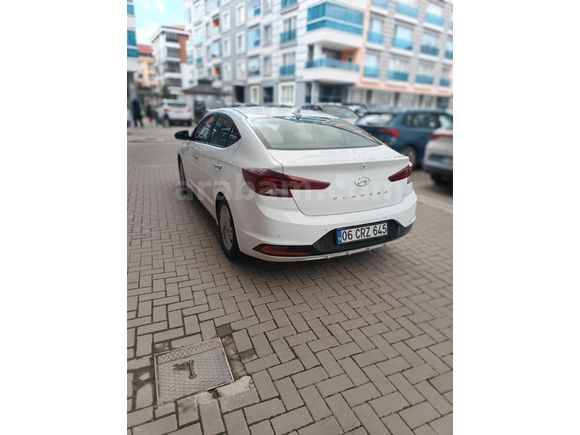 Sahibinden Hyundai Elantra 1.6 MPI Style Plus 2019 Model