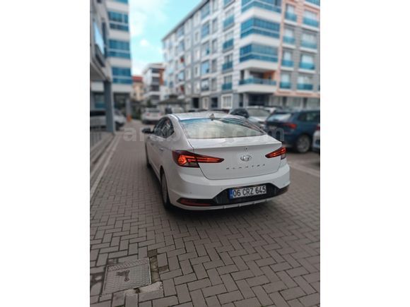 Sahibinden Hyundai Elantra 1.6 MPI Style Plus 2019 Model