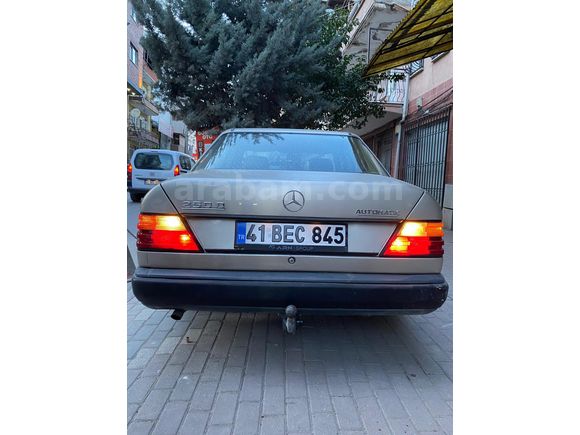W124 kasa 2.5 dizel 5 silindir otomatik vites