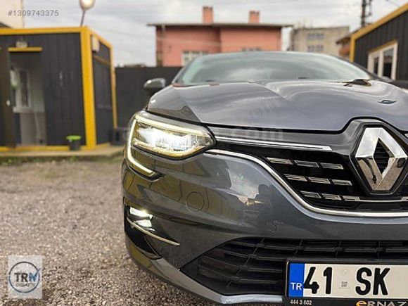 2024 MEGANE %20 KDV'Lİ 1.3 TCE İCON CAM TAVANLI GARANTİLİ