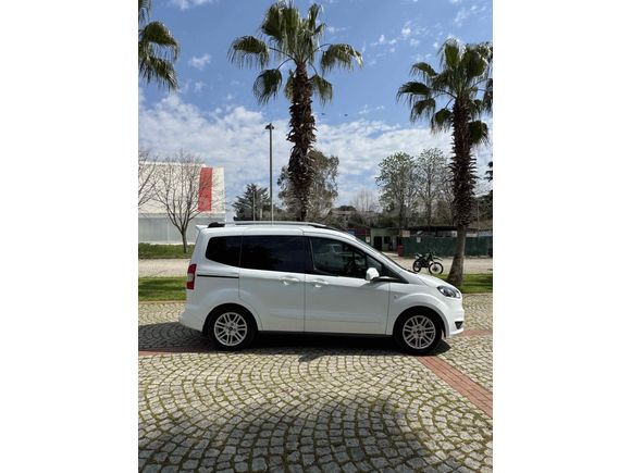 Sahibinden Ford Tourneo Courier 1.6  Titanium  2017 Model 