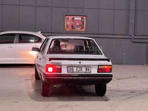 Sahibinden Renault R 9 1.4 Broadway 1991 Model 