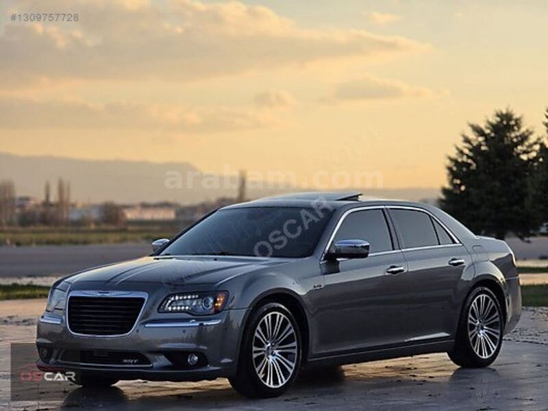 Galeriden Lancia Thema 3.0 CRD 2012 Model Kayseri 354.000 km Gri