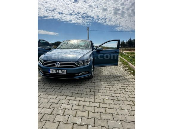 Sahibinden Volkswagen Passat 1.6 TDi BlueMotion Comfortline 2018 Model