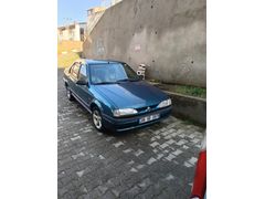 Sahibinden Renault R 19 1.4 Europa RNA 2000 Model  301.268 km Mavi