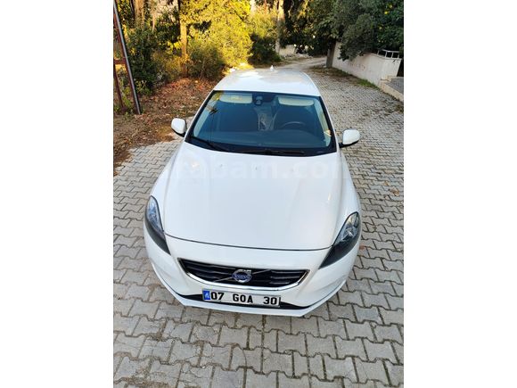 Sahibinden Volvo V40 1.6 D Premium 2014 Model