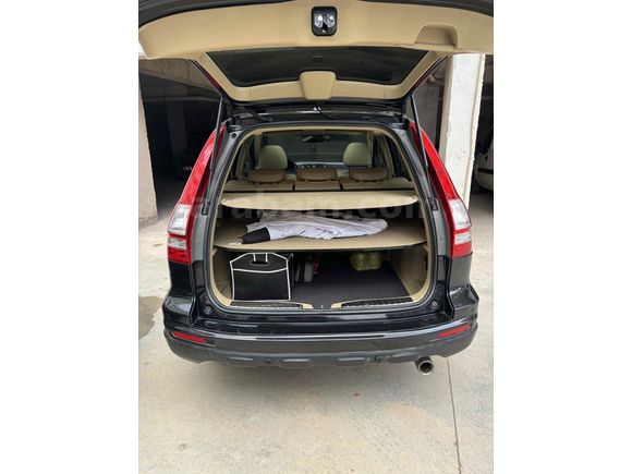 Sahibinden Honda CR-V 2.0i Executive  safkan ikinci sahibinden 2011 Model 