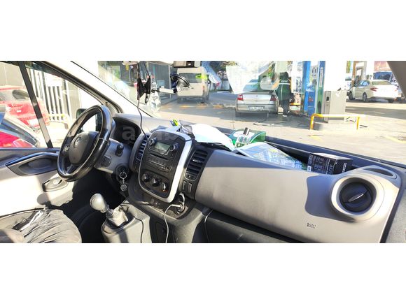 İLK SAHİBİNDEN TRAFIC 3 MULTIX CONFORT 6M3 UZUN YOL PAKETLİ 5+1