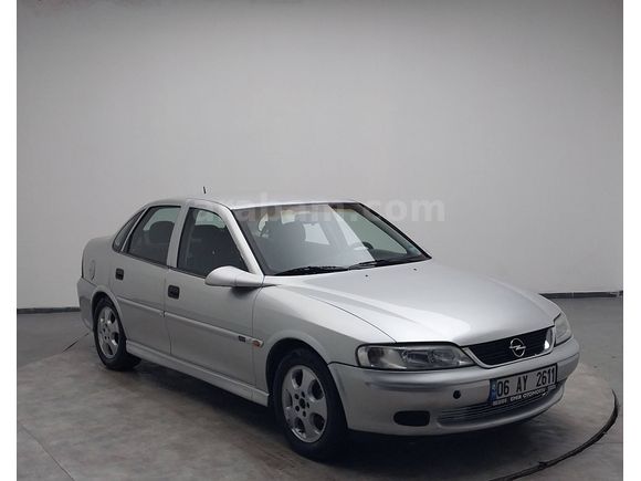 18 YILLIK KULLANICISINDAN HATASIZ-DEGİŞENSİZ VECTRA 1.6 -16 V 