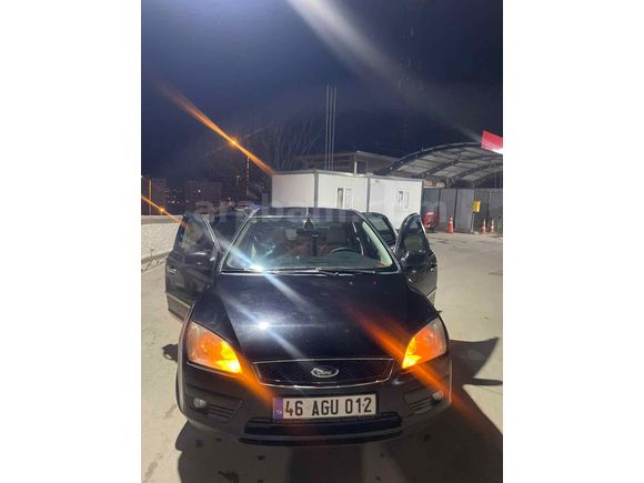 Sahibinden Ford Focus 1.6 Ghia 2006 Model  17.000 km Siyah