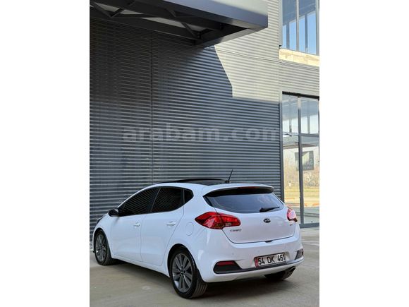 Sahibinden Kia Ceed 1.6 CRDi Concept Plus 2013 Model 