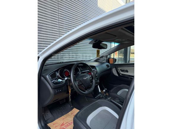 Sahibinden Kia Ceed 1.6 CRDi Concept Plus 2013 Model 